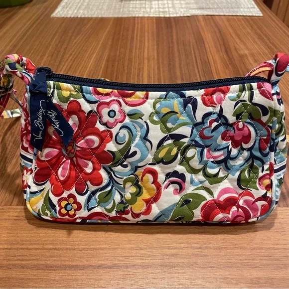Vera Bradley Small Adjustable Strap Purse - Picture 3 of 10